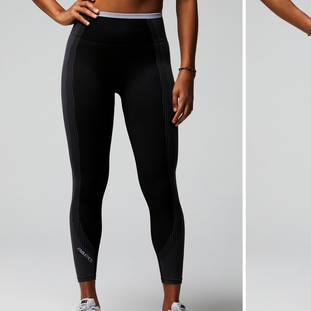 High Waisted 7/8 Leggings